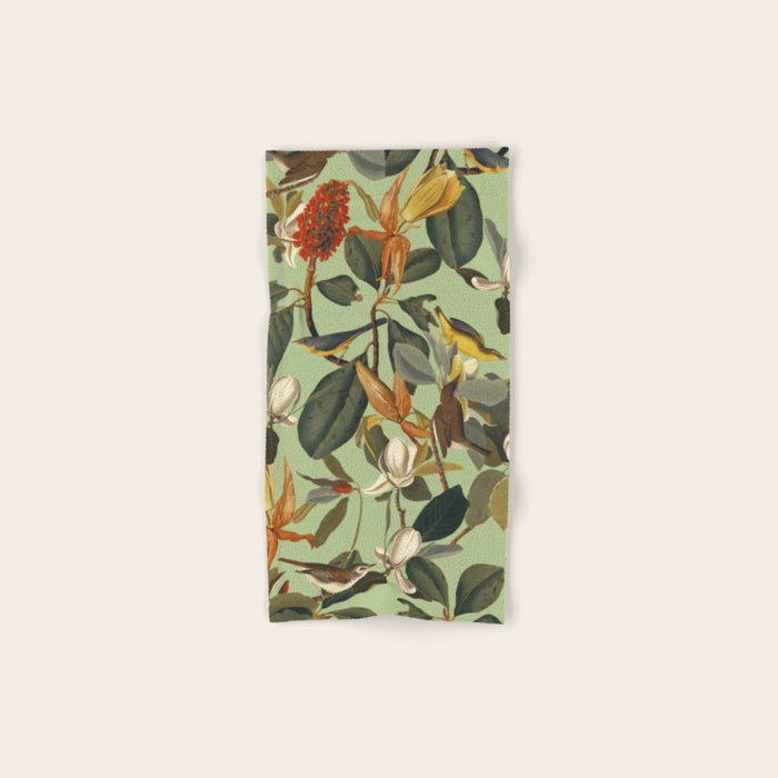 World of Birds VII Bath Towel Gallery Image 1