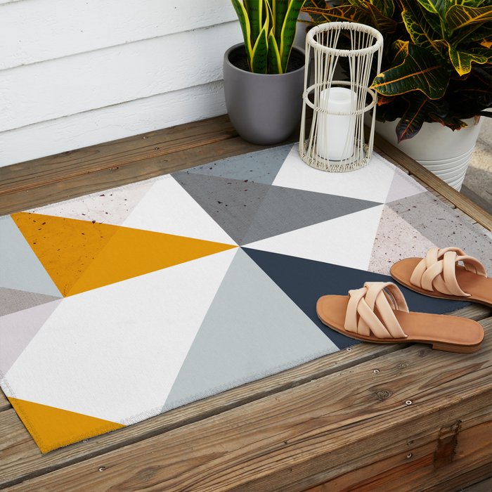 Modern Geometric 18/2 Outdoor Rug Gallery Image 2