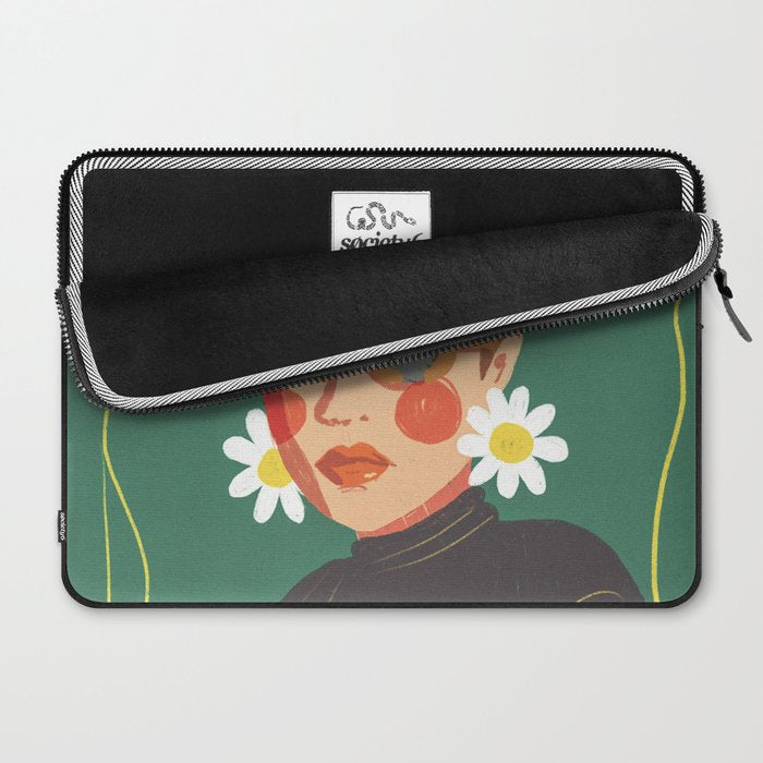 Daisy girl Laptop Sleeve Gallery Image 2