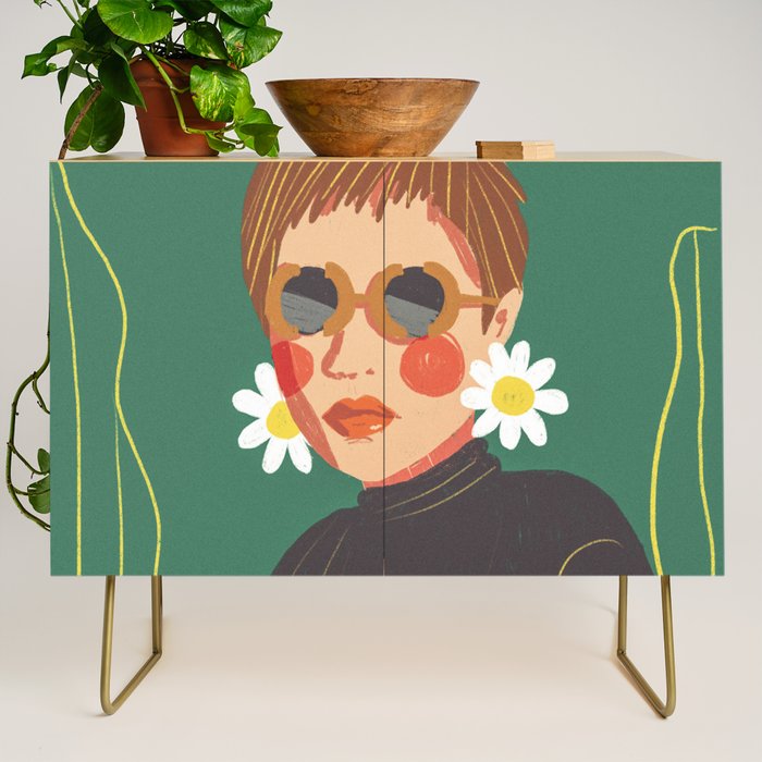 Daisy girl Credenza Gallery Image 1