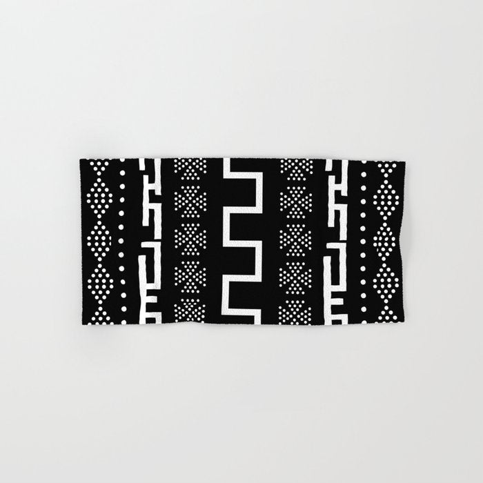 Abstract Black and White African Mud Cloth Design Bath Towel Gallery Image 1