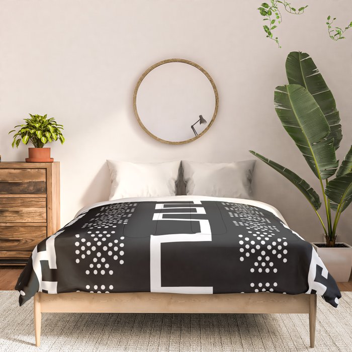Abstract Black and White African Mud Cloth Design Comforter Gallery Image 3