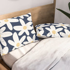 Daisy Time Floral Pattern Navy Blue White Yellow-Beige  Pillow Sham Gallery Image 2