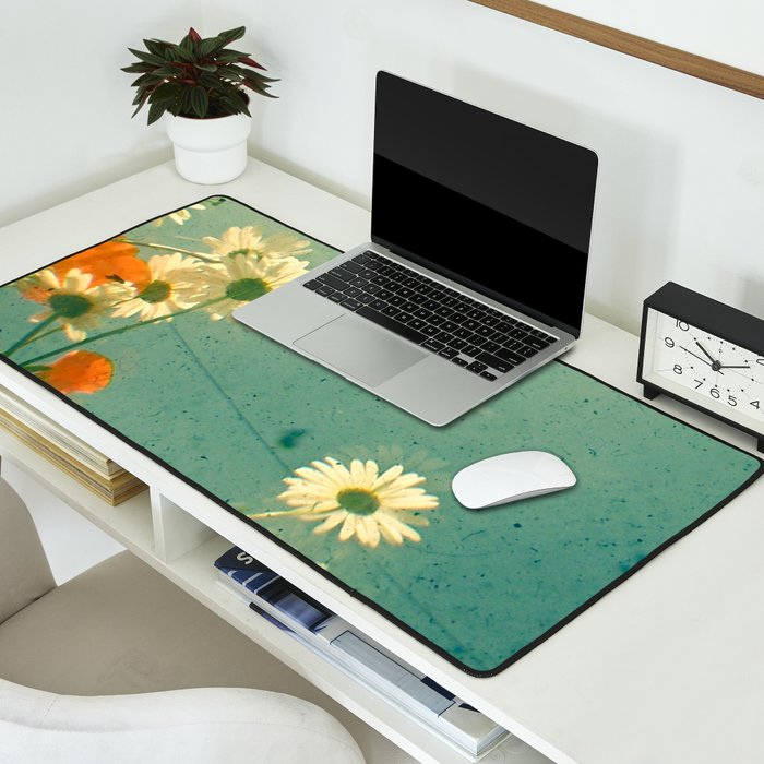 Daisy Desk Mat Gallery Image 2