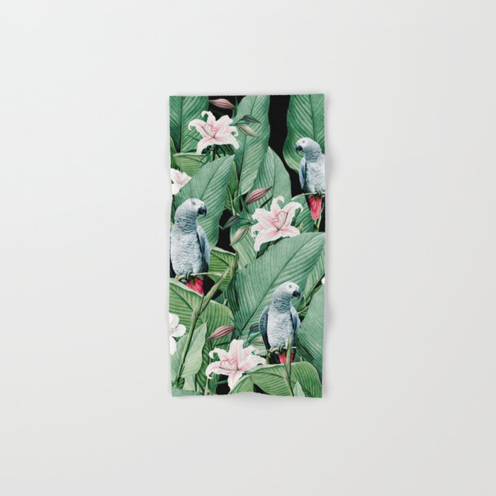 Tropical flight Bath Towel Gallery Image 1