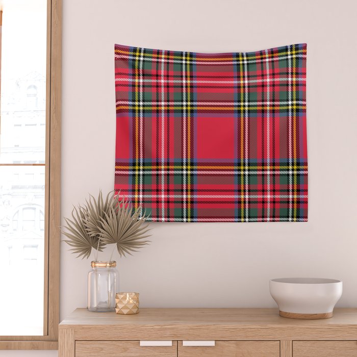 Red & Green Tartan Pattern Wall Tapestry Gallery Image 2