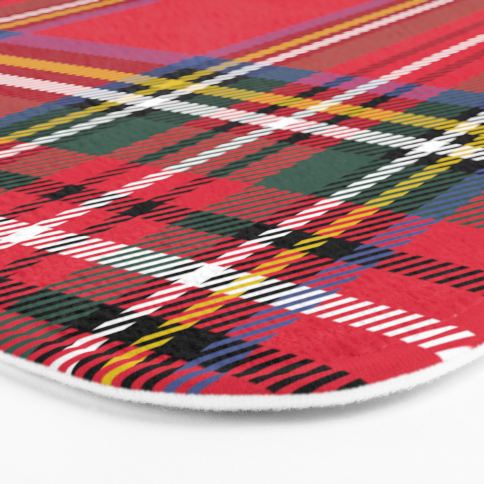 Red & Green Tartan Pattern Bath Mat Gallery Image 3