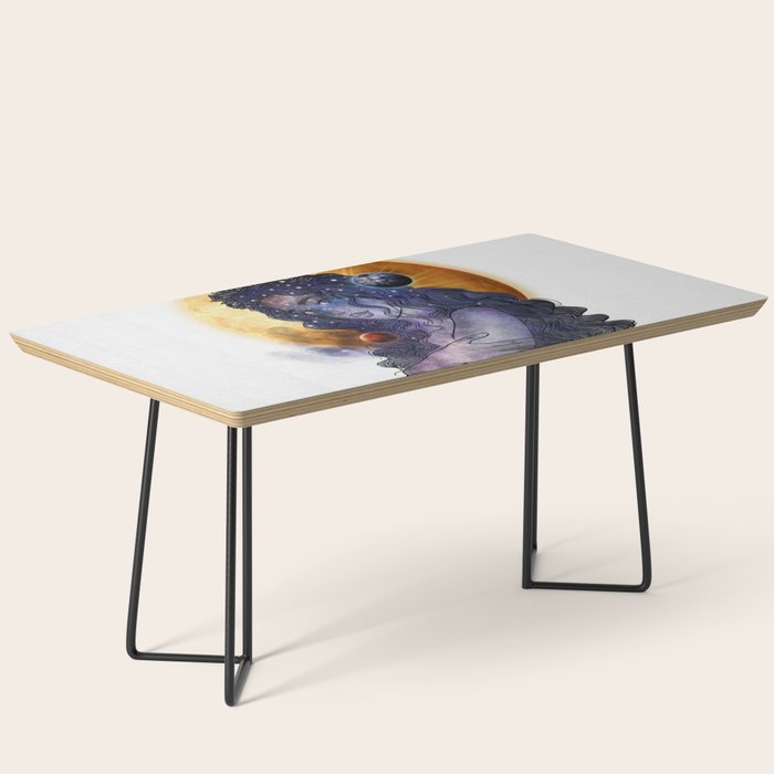 The queen of universe. Coffee Table Gallery Image 1