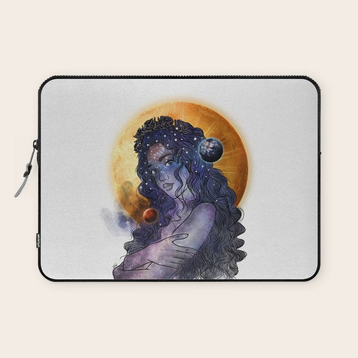 The queen of universe. Laptop Sleeve Gallery Image 1