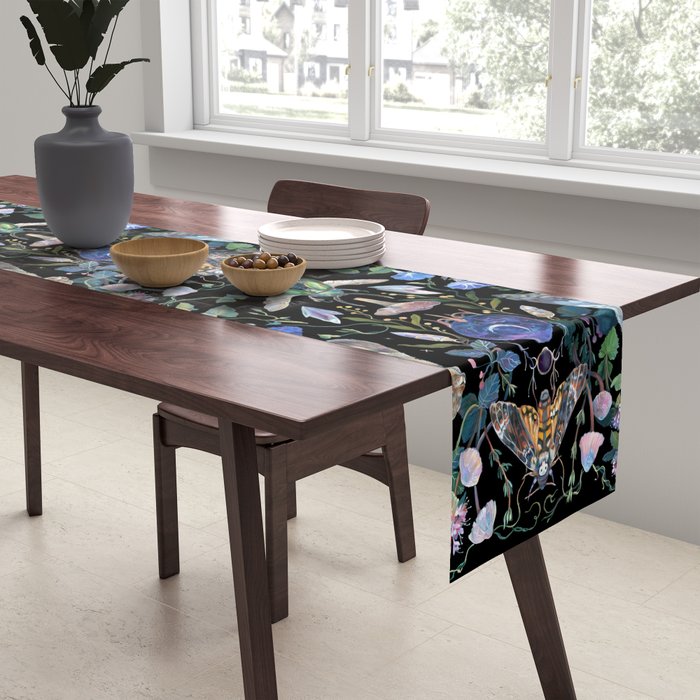 Crystal Ball Table Runner Gallery Image 2