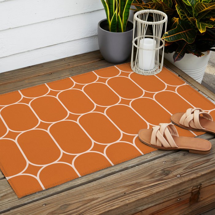Mod Pods Retro Geo Pattern in Burnt Orange Outdoor Rug Gallery Image 2