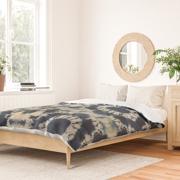 Deep Indigo Circle Shibori Duvet Cover Gallery Image 2
