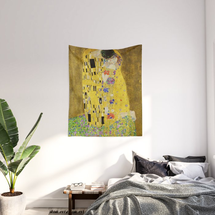 The Kiss - Gustav Klimt, 1907 Wall Tapestry Gallery Image 2