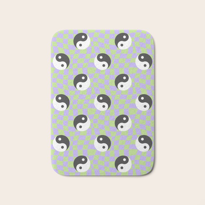 Retro psychedelic yin yang checkered pattern Bath Mat Gallery Image 1