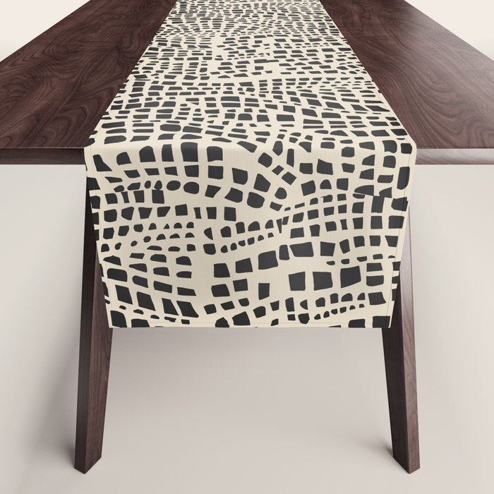 BAZAAR MAXIMA SPOTS Table Runner Gallery Image 1