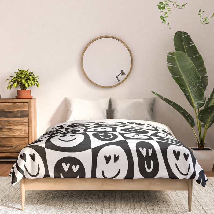 Black and white checkered love face pattern Comforter Gallery Image 3