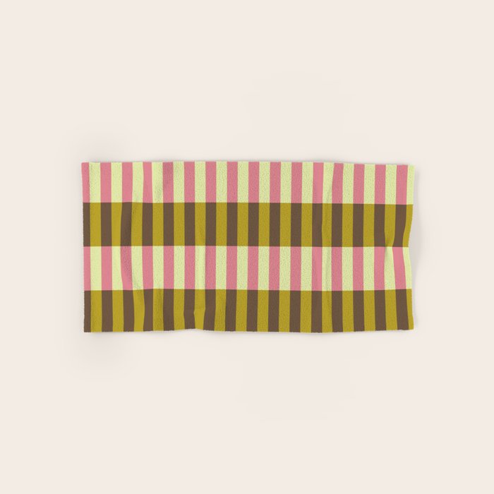 Retro Candy Stripe Pattern Bath Towel Gallery Image 1