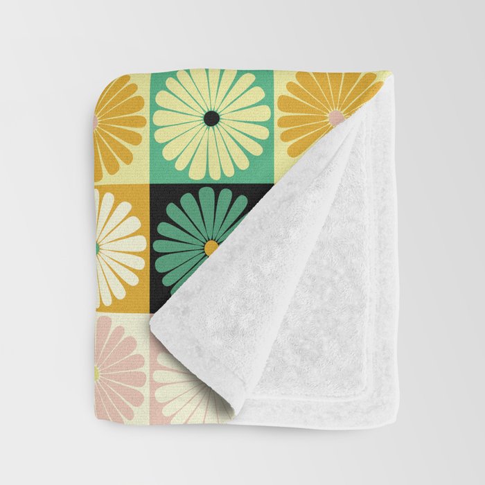 Retro Flowers Check Pattern XXV Throw Blanket Gallery Image 3