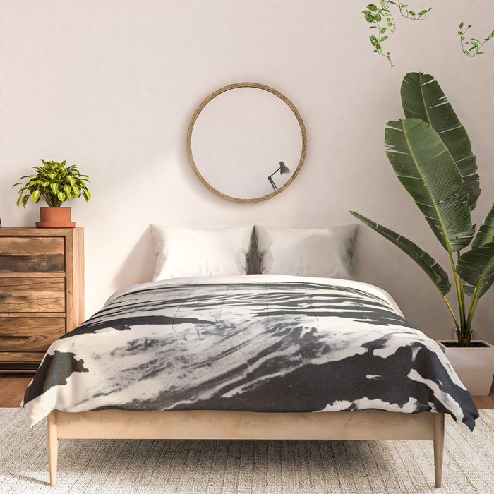 Abstract Zebra Stripe Pattern Modern Black and Beige Animal Comforter Gallery Image 3