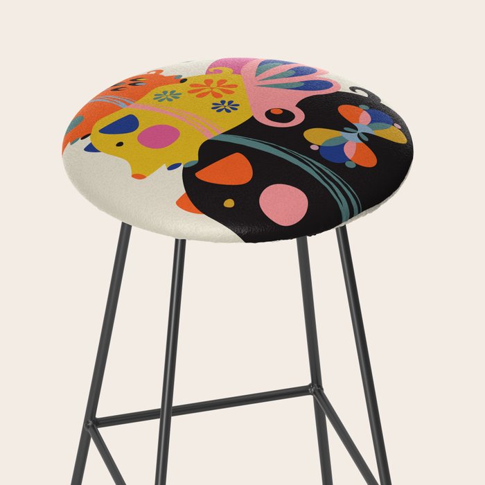 Flying pigs Stool Gallery Image 2