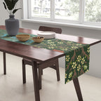 William Morris "Blackthorn" 1. Table Runner Gallery Image 2