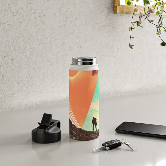 Leaving the Void Water Bottle Gallery Image 4