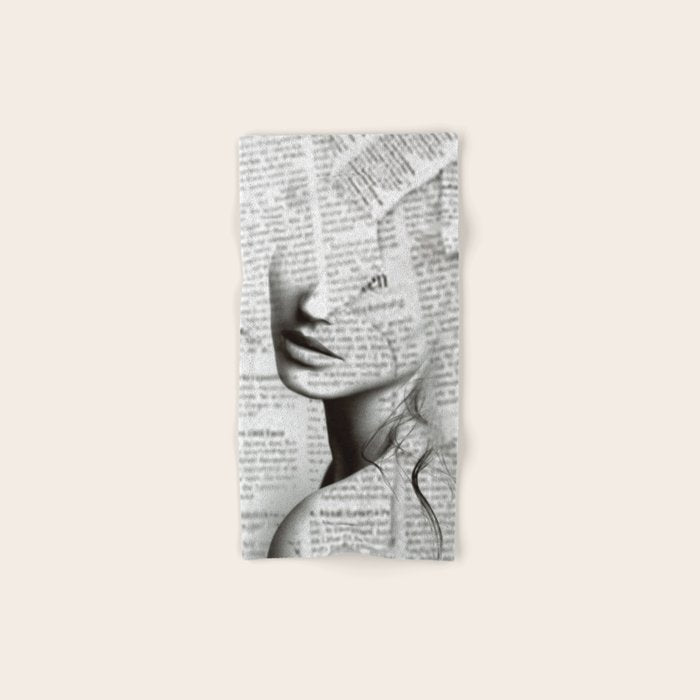Silence of distance Bath Towel Gallery Image 1