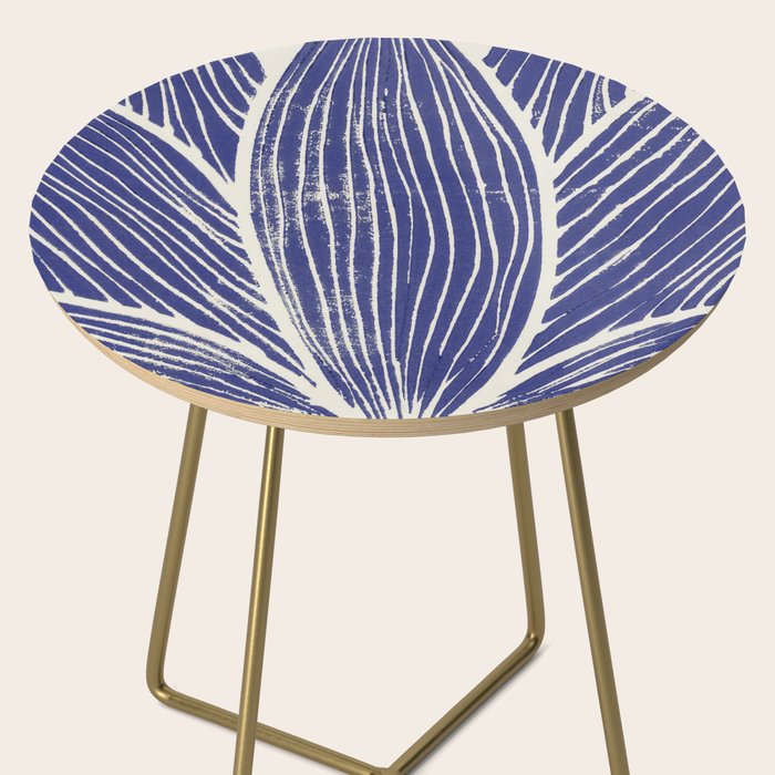 Giant Bloom Side Table Gallery Image 2