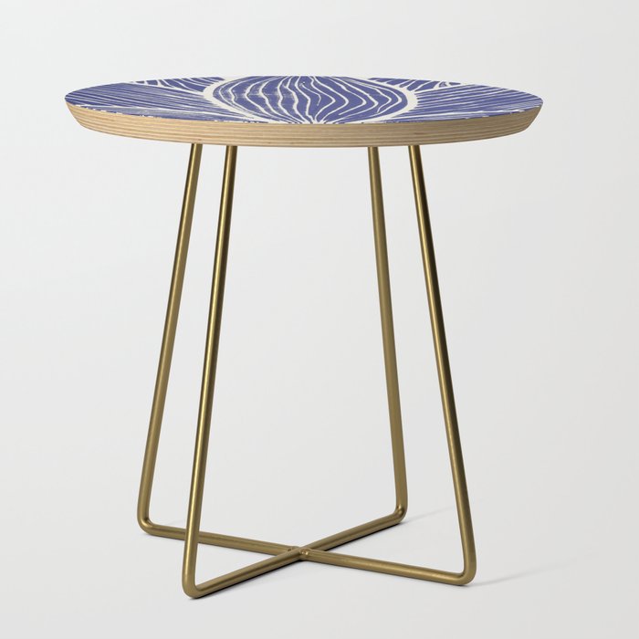 Giant Bloom Side Table Gallery Image 1