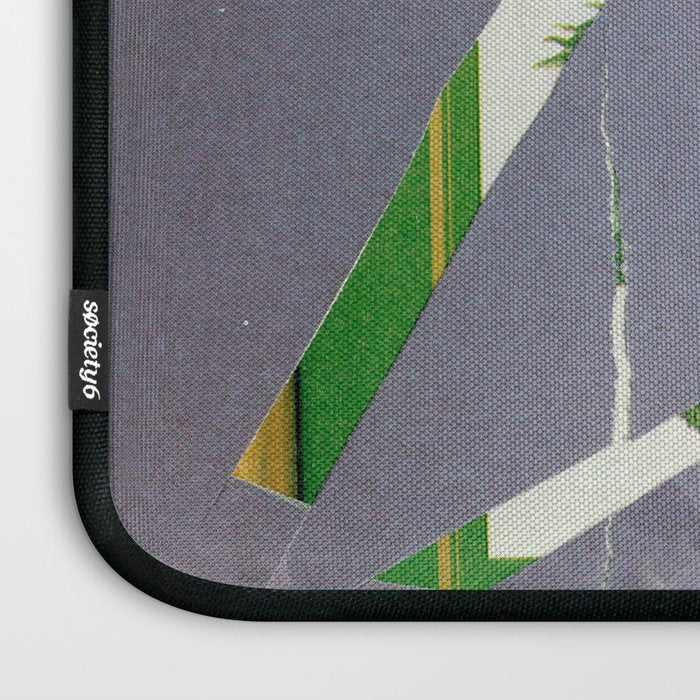 Wintersport a Laptop Sleeve Gallery Image 3