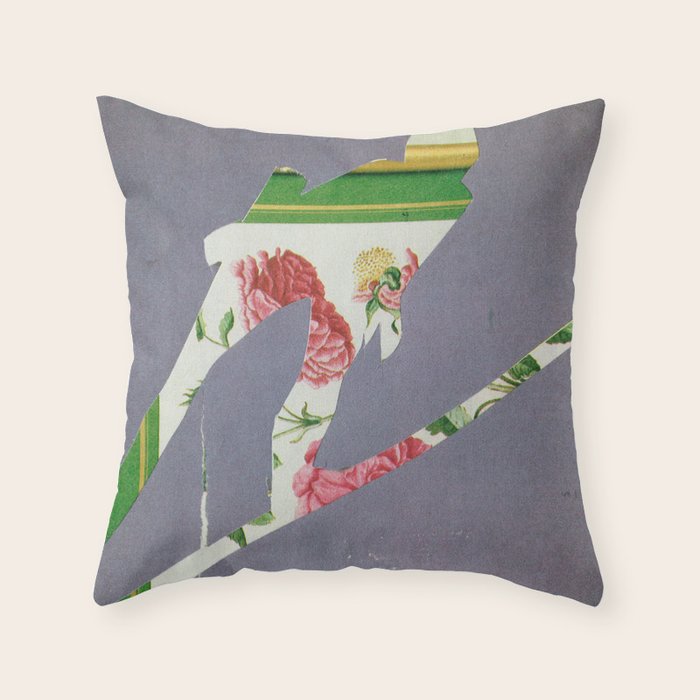 Wintersport a Throw Pillow Gallery Image 6
