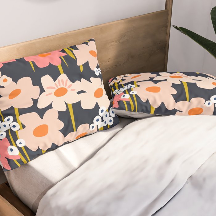 Groovy Flowers retro pattern Pillow Sham Gallery Image 2