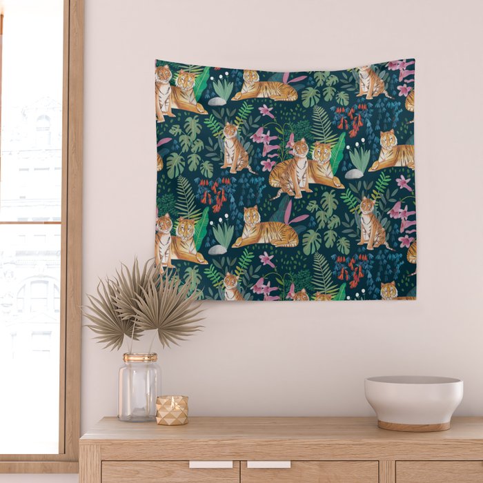 Tiger pattern Wall Tapestry Gallery Image 2