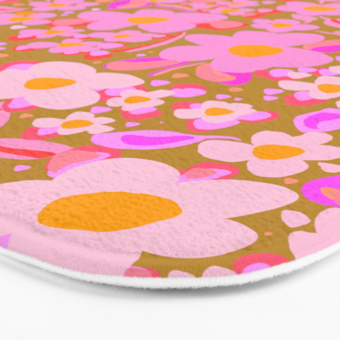 Retro vintage pink daisies pattern  Bath Mat Gallery Image 3