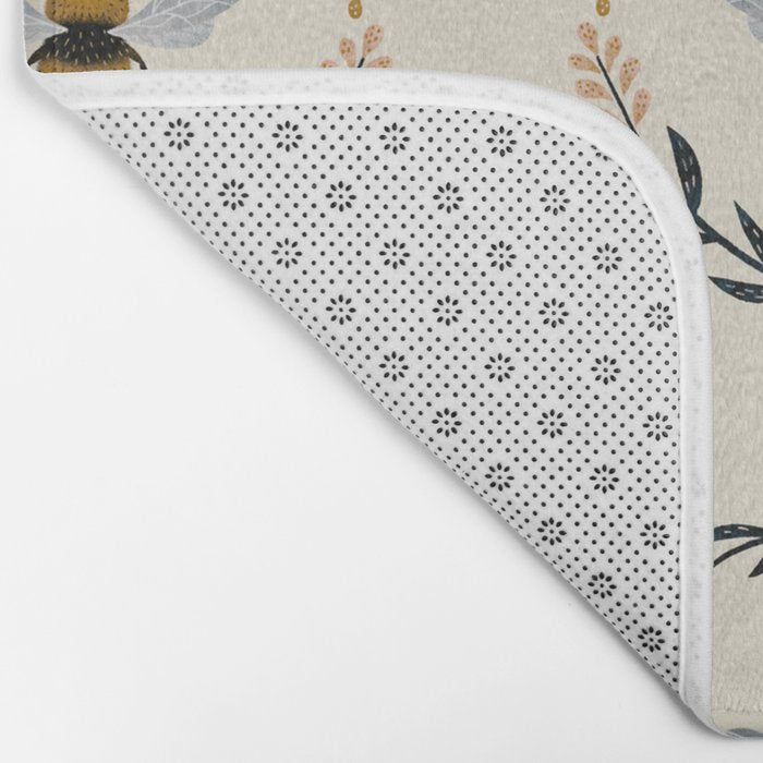 Ode to the Bumblebee (in cream) Bath Mat Gallery Image 2