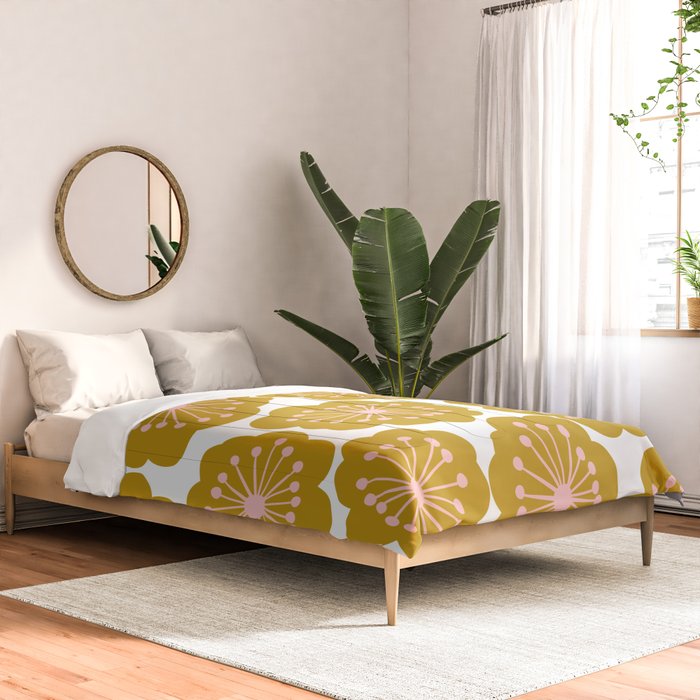 Mid Century Mod Flowers in Pink and Mustard Comforter Gallery Image 2