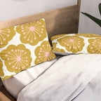Mid Century Mod Flowers in Pink and Mustard Pillow Sham Gallery Image 2