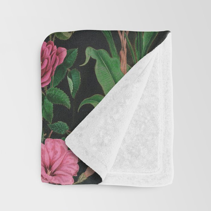 Papilion Skull Throw Blanket Gallery Image 3
