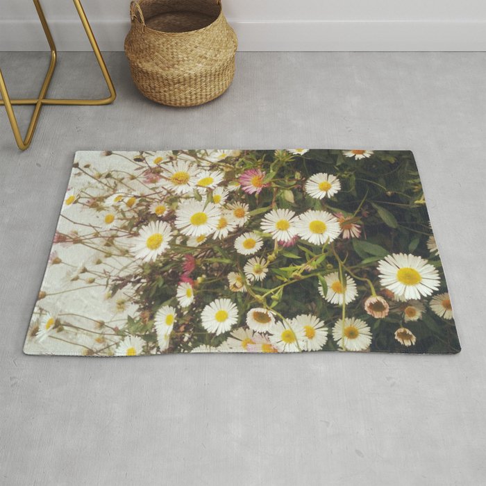 Wall of Daisies Rug Gallery Image 1