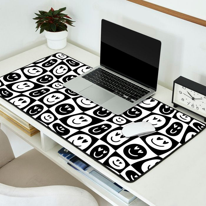 Black and white checkered love face pattern Desk Mat Gallery Image 2