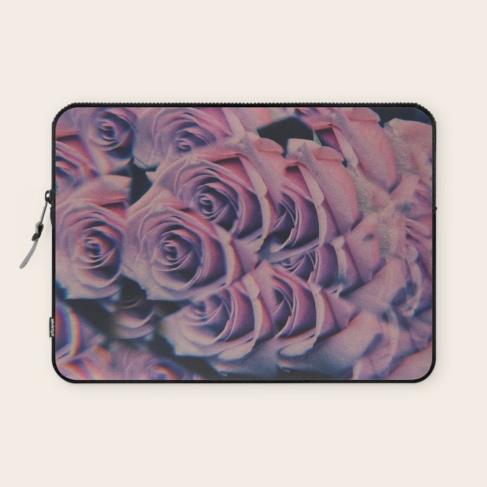 love in her eyes Laptop Sleeve Gallery Image 1