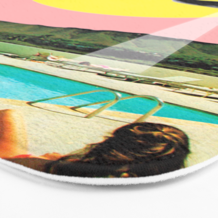 Invasion on vacation (UFO in Hawaii) Bath Mat Gallery Image 3