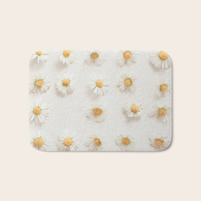 Daisy Collection Bath Mat Gallery Image 1