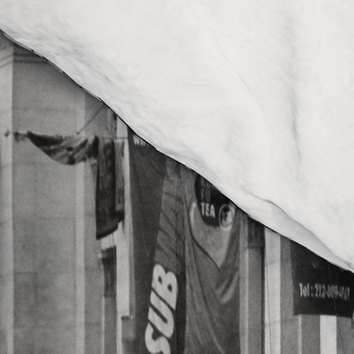 Fearless Girl and the Charging Bull Comforter Gallery Image 4