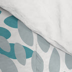 Festive, Winter Garden, Flowers Print Comforter Gallery Image 4
