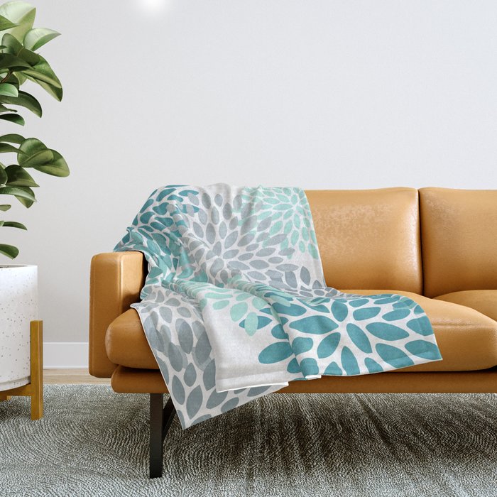 Festive, Winter Garden, Flowers Print Throw Blanket Gallery Image 1