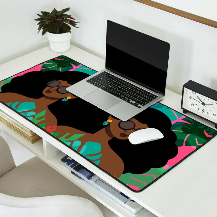 Eva Desk Mat Gallery Image 2