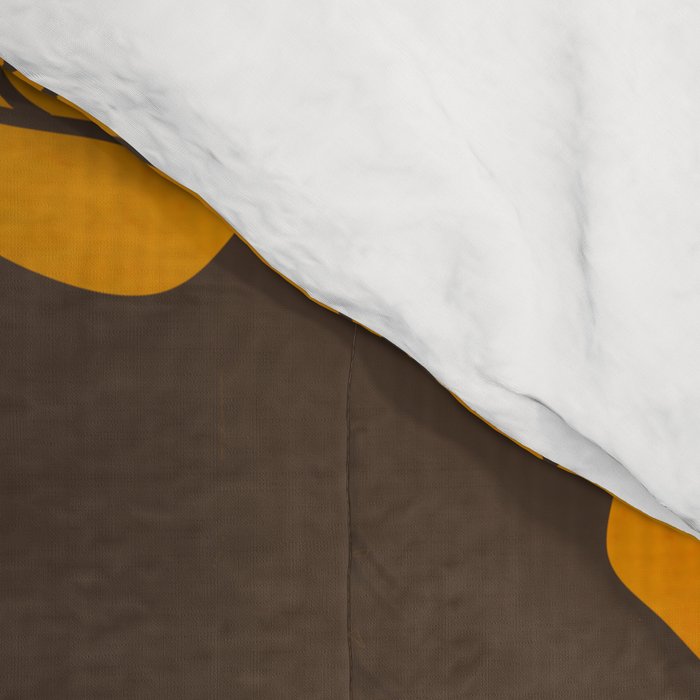 Hawaiian Puakenikeni lei on brown Comforter Gallery Image 4