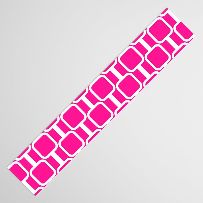 Mod Links Retro Geometric Pattern in Hot Pink and White  Table Runner Gallery Image 3