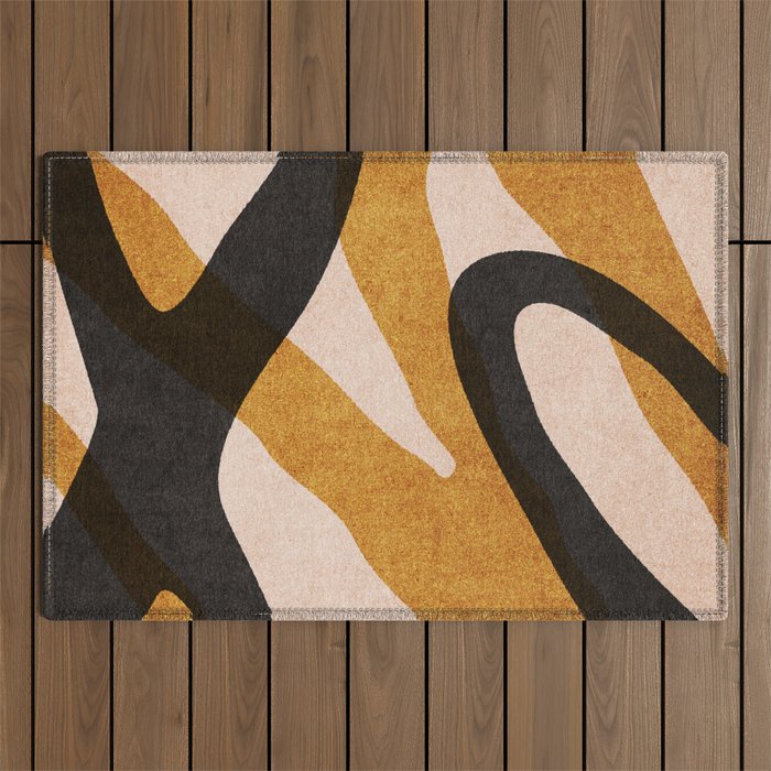 ABSTRACT ALPHABET / Script Q Outdoor Rug Gallery Image 1